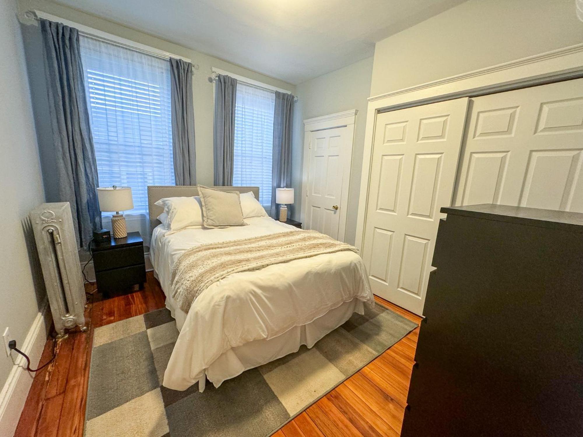 Huge,3 Bed,2Bath,Public Transport,Boston,Sleeps 9 Brookline Exterior foto